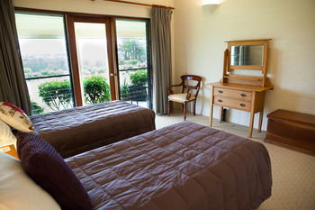 Burncroft Guest House - Tourism Cairns 8
