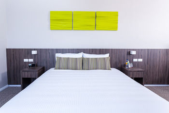 Ibis Styles The Entrance - Tourism Cairns 8