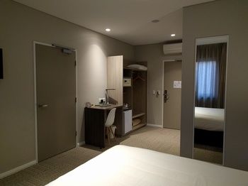 Ibis Styles The Entrance - Tourism Cairns 28