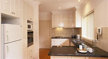 Waverley Corporate Townhouses - Tourism Cairns 4