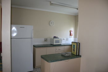 Carnegie Motor Inn - Tourism Cairns 33