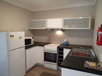 Dungowan Waterfront Apartments - Tourism Cairns 0