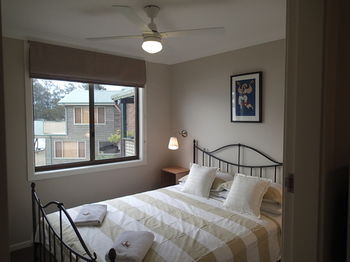 Dungowan Waterfront Apartments - Tourism Cairns 3