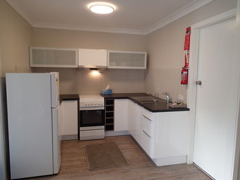 Dungowan Waterfront Apartments - Tourism Cairns 7