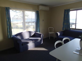 Dungowan Waterfront Apartments - Tourism Cairns 34