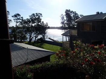 Dungowan Waterfront Apartments - Tourism Cairns 36