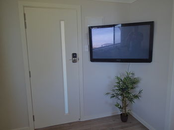 Dungowan Waterfront Apartments - Tourism Cairns 109