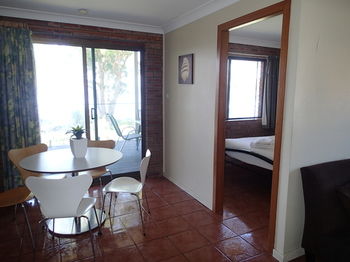 Dungowan Waterfront Apartments - Tourism Cairns 169