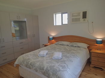Dungowan Waterfront Apartments - Tourism Cairns 175