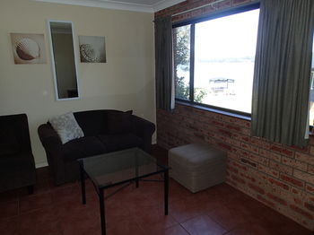 Dungowan Waterfront Apartments - Tourism Cairns 192