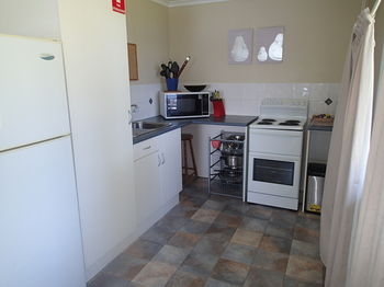 Dungowan Waterfront Apartments - Tourism Cairns 201