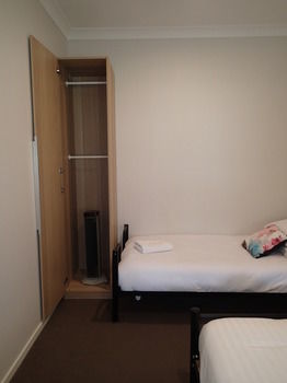 Dungowan Waterfront Apartments - Tourism Cairns 224