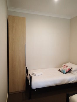 Dungowan Waterfront Apartments - Tourism Cairns 225