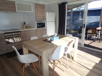 Dungowan Waterfront Apartments - Tourism Cairns 240