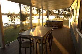Dungowan Waterfront Apartments - Tourism Cairns 247