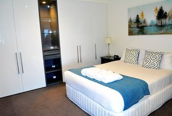 Southbank Apartments - Eureka Tower - Tourism Cairns 9