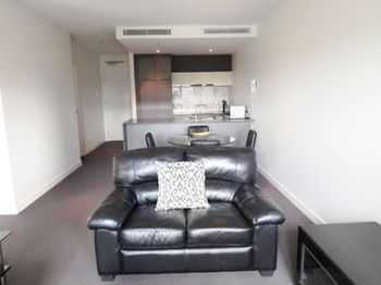 Southbank Apartments - Wrap - Tourism Cairns 0