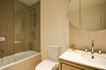 Southbank Apartments - Wrap - Tourism Cairns 16