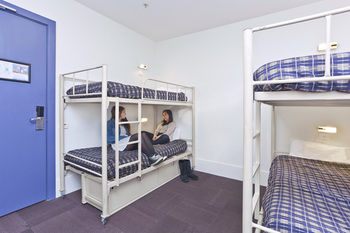 Melbourne VIC Tourism Cairns