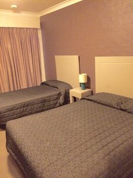 Lidcombe Motor Inn - Tourism Cairns 1