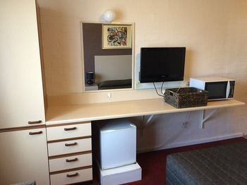 Lidcombe Motor Inn - Tourism Cairns 10