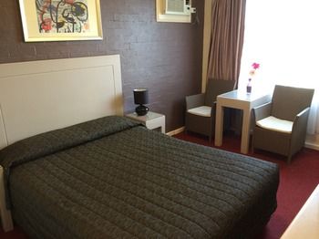Lidcombe Motor Inn - Tourism Cairns 12