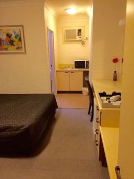Lidcombe Motor Inn - Tourism Cairns 15