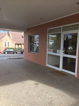 Lidcombe Motor Inn - Tourism Cairns 16