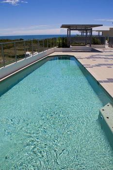 White Shells Luxury Apartments - Tourism Cairns 0