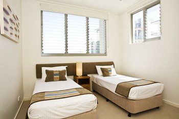White Shells Luxury Apartments - Tourism Cairns 3