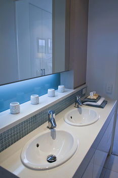 White Shells Luxury Apartments - Tourism Cairns 9