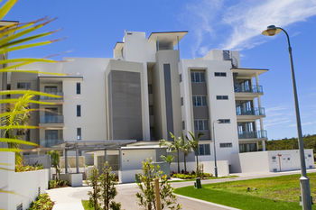 White Shells Luxury Apartments - Tourism Cairns 24