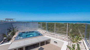 White Shells Luxury Apartments - Tourism Cairns 35