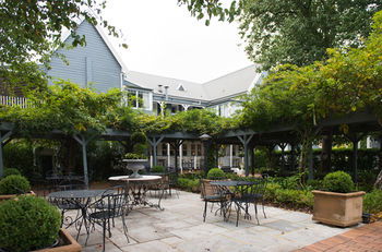 The Convent Hunter Valley - Tourism Cairns 2