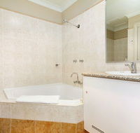 Edward Parry Motel amp Apartments - Tourism Cairns