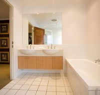 Skippers Cove Waterfront Resort - Tourism Cairns