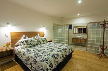 Coverdales B & B At Eumundi - Tourism Cairns 1