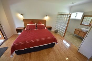 Coverdales B & B At Eumundi - Tourism Cairns 22