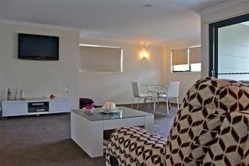 Breeze Bed And Breakfast - Tourism Cairns 16