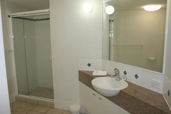King's Row Holiday Apartments - Tourism Cairns 11