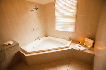 Spicers Vineyards Estate - Tourism Cairns 11