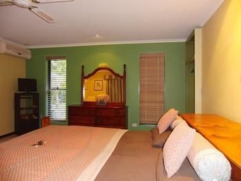 Noosa Edge Nudist Retreat - Tourism Cairns 5