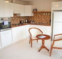 Yarra Glen Racecourse Apartments - Tourism Cairns