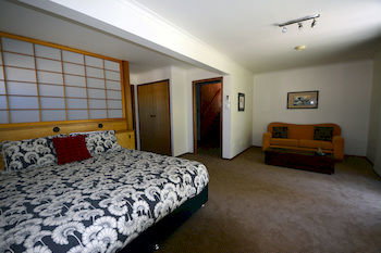 Beachview Homestay - Tourism Cairns 9
