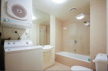 Amazing City Apartment - Tourism Cairns 9