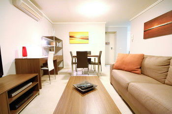 Amazing City Apartment - Tourism Cairns 32