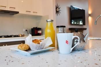 Deja Vu Estate - Tourism Cairns 9