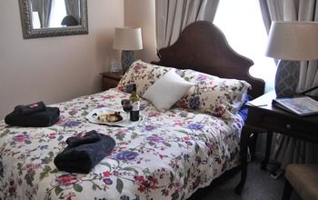 Meurants Manor Bed And Breakfast - Tourism Cairns 4