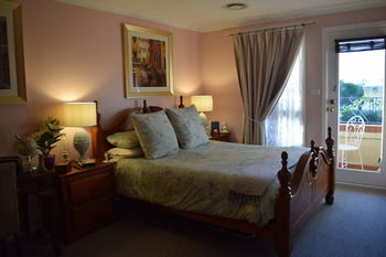 Meurants Manor Bed And Breakfast - Tourism Cairns 22