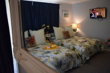 Meurants Manor Bed And Breakfast - Tourism Cairns 28
